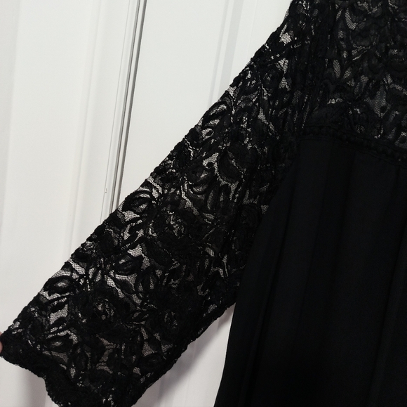 New Black Lace Midi Dress / Size 3X - Picture 2 of 6
